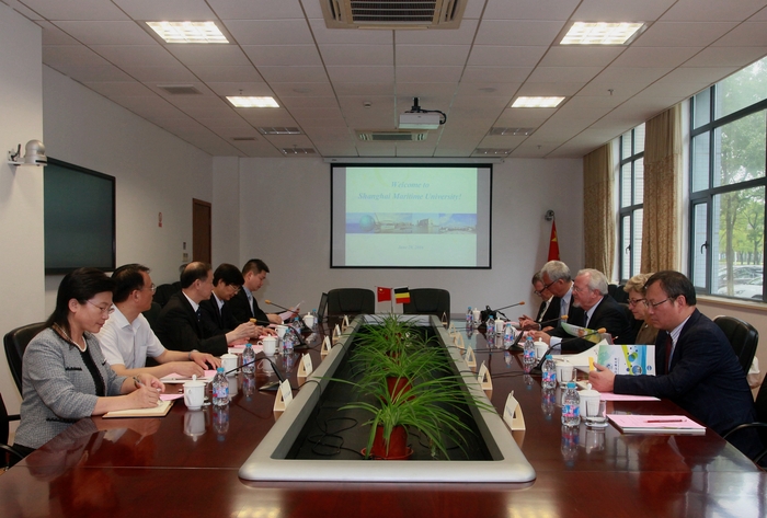 1515114915428315.jpg 图 7 双方会谈.jpg